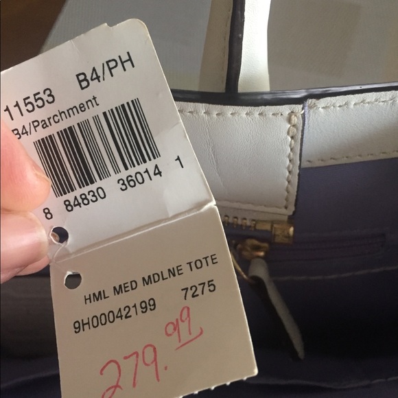 Coach Purse-White Leather - Picture 4 of 4